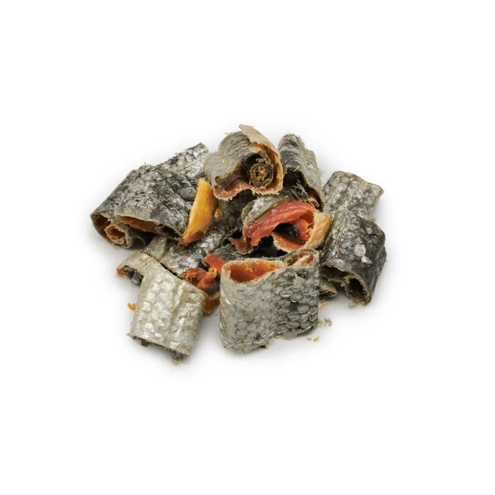Bouchées de peaux de saumon avec filet – Friandises naturelle pour chiens et chats – 100g