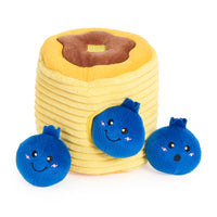 Peluche de flair Pancakes aux Myrtilles – Jouet d'occupation pour chien – ZippyPaws® Burrow™