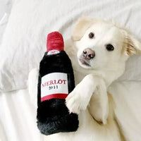 Peluche Merlot pour chien 🍷 – Happy Hour Crusherz – ZippyPaws